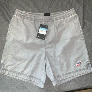Nike Sportswear Heritage Shorts